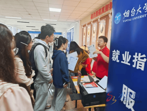 “秋天的第一场招聘会”很火爆 岗位需求超过19000人