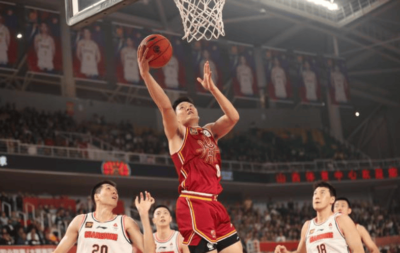CBA新赛季第一个绝杀！差点100%命中率！陈国豪以后更加艰难