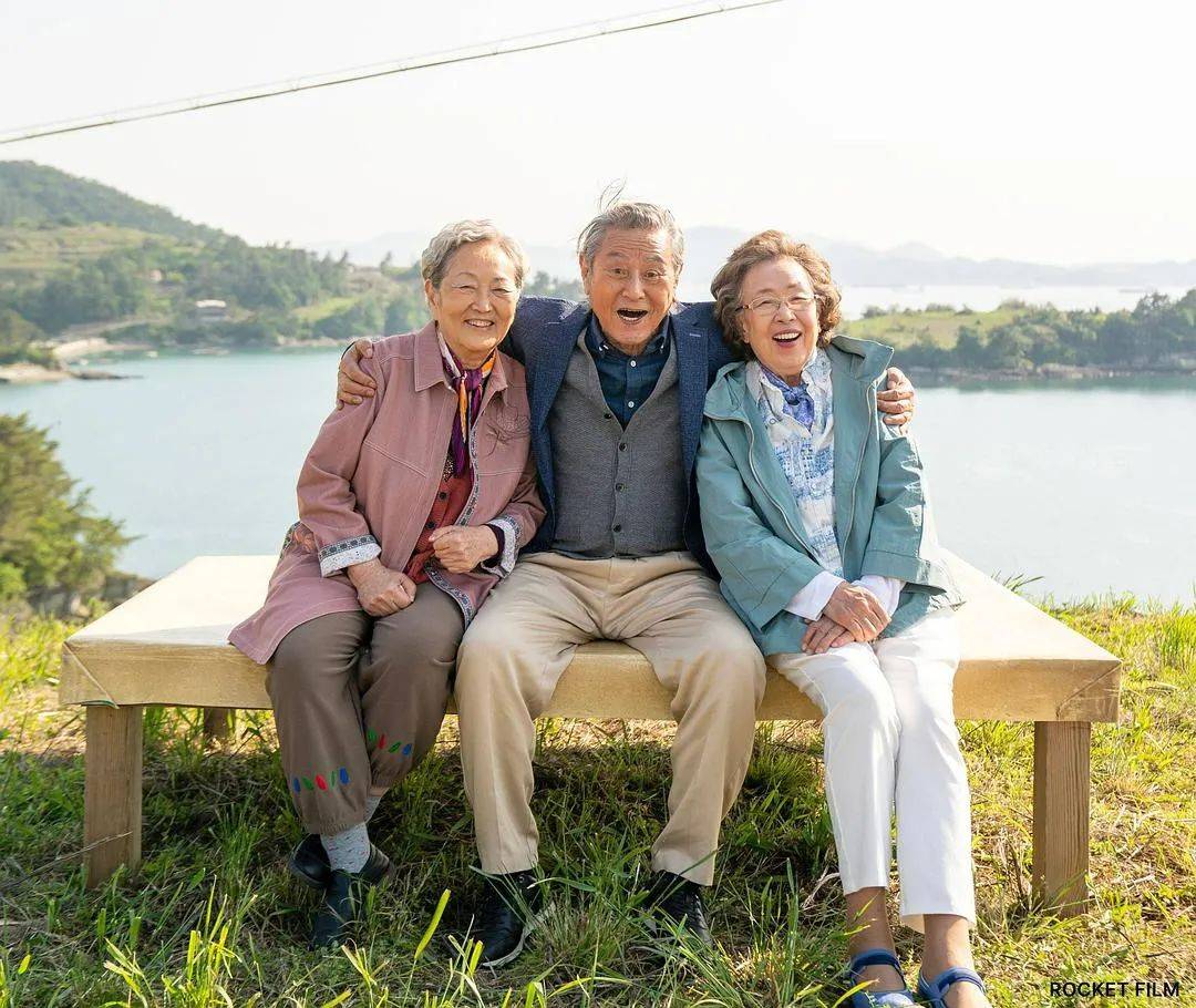 被骗局围剿的老年人，仍然渴望被爱